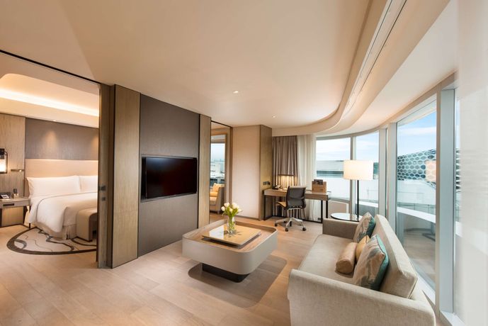 Conrad Manila - 23