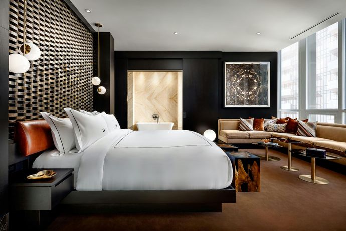 Verified hotel review - Bisha Hotel Toronto - 0