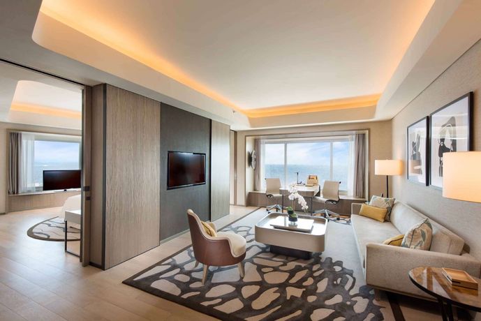 Conrad Manila - 28
