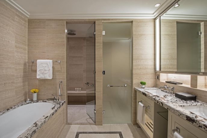 Verified hotel review - The Langham Chicago - 11