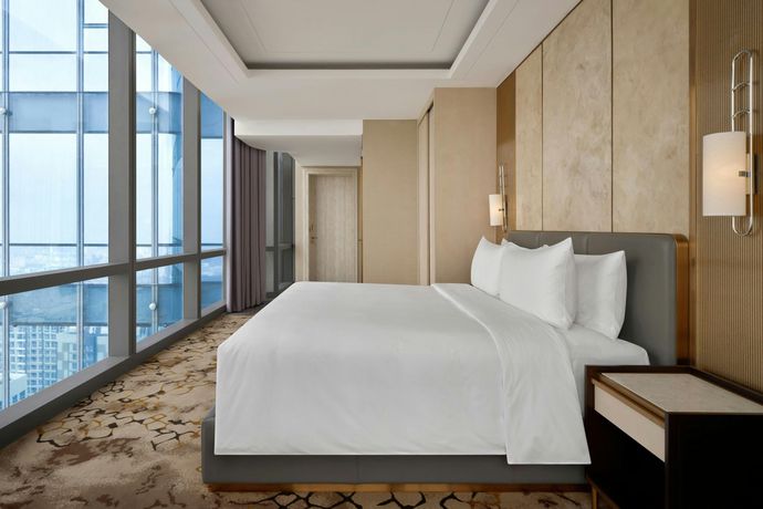 Vinpearl Landmark 81, Autograph Collection - 3