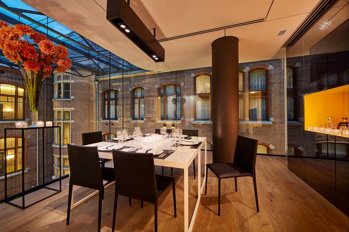 Conservatorium Hotel - 4