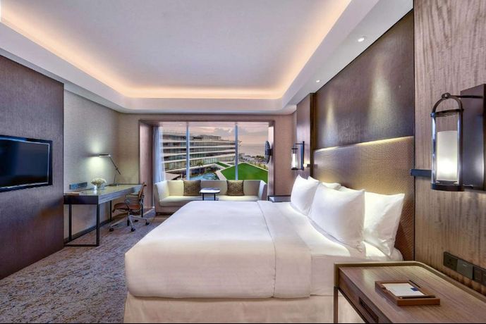 Conrad Manila - 55