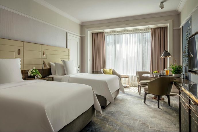 Verified hotel review - Four Seasons Hotel Singapore - 23