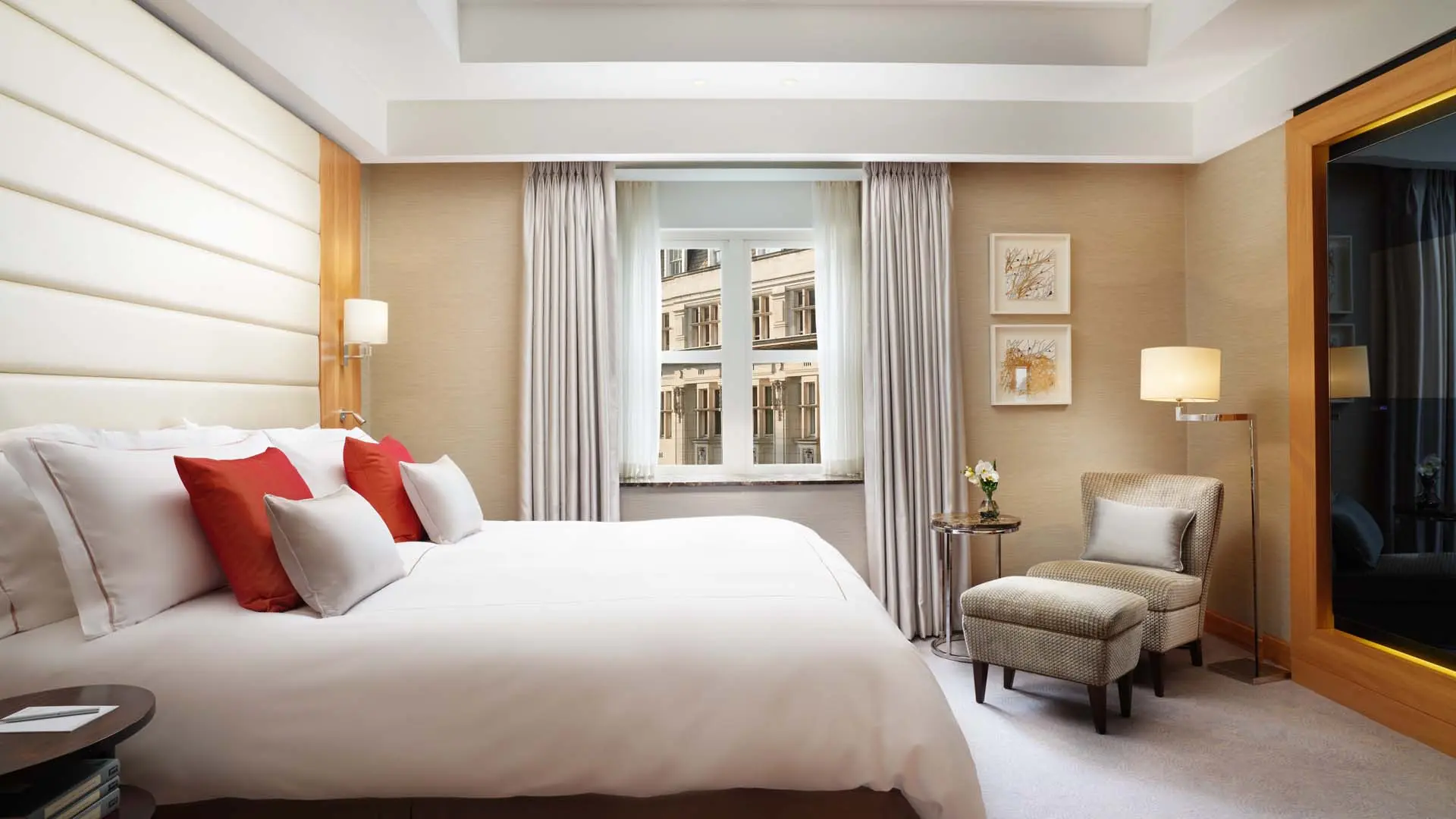 Review of Conrad London St James - 5