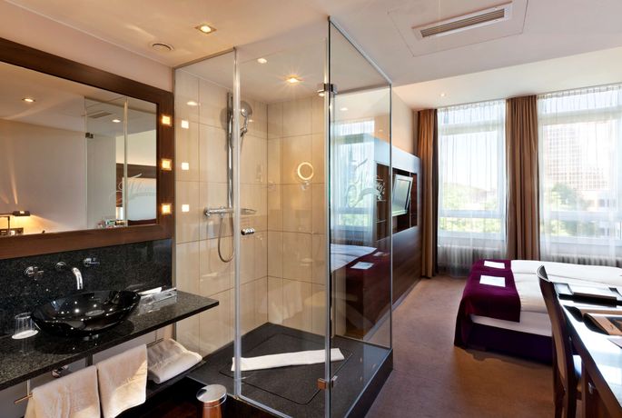 Verified hotel review - Fleming's Deluxe Hotel Frankfurt City - 13