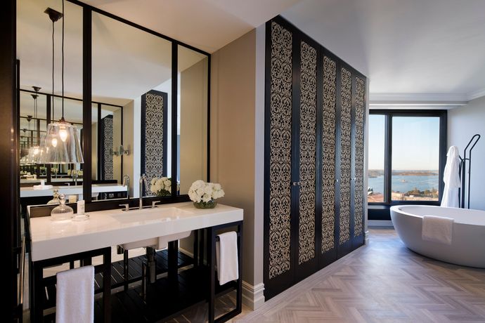Four Seasons Hotel Sydney - 15