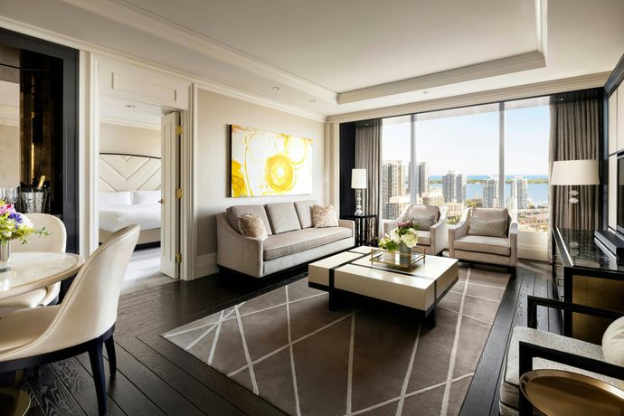 Verified hotel review - The Ritz-Carlton Toronto - 8