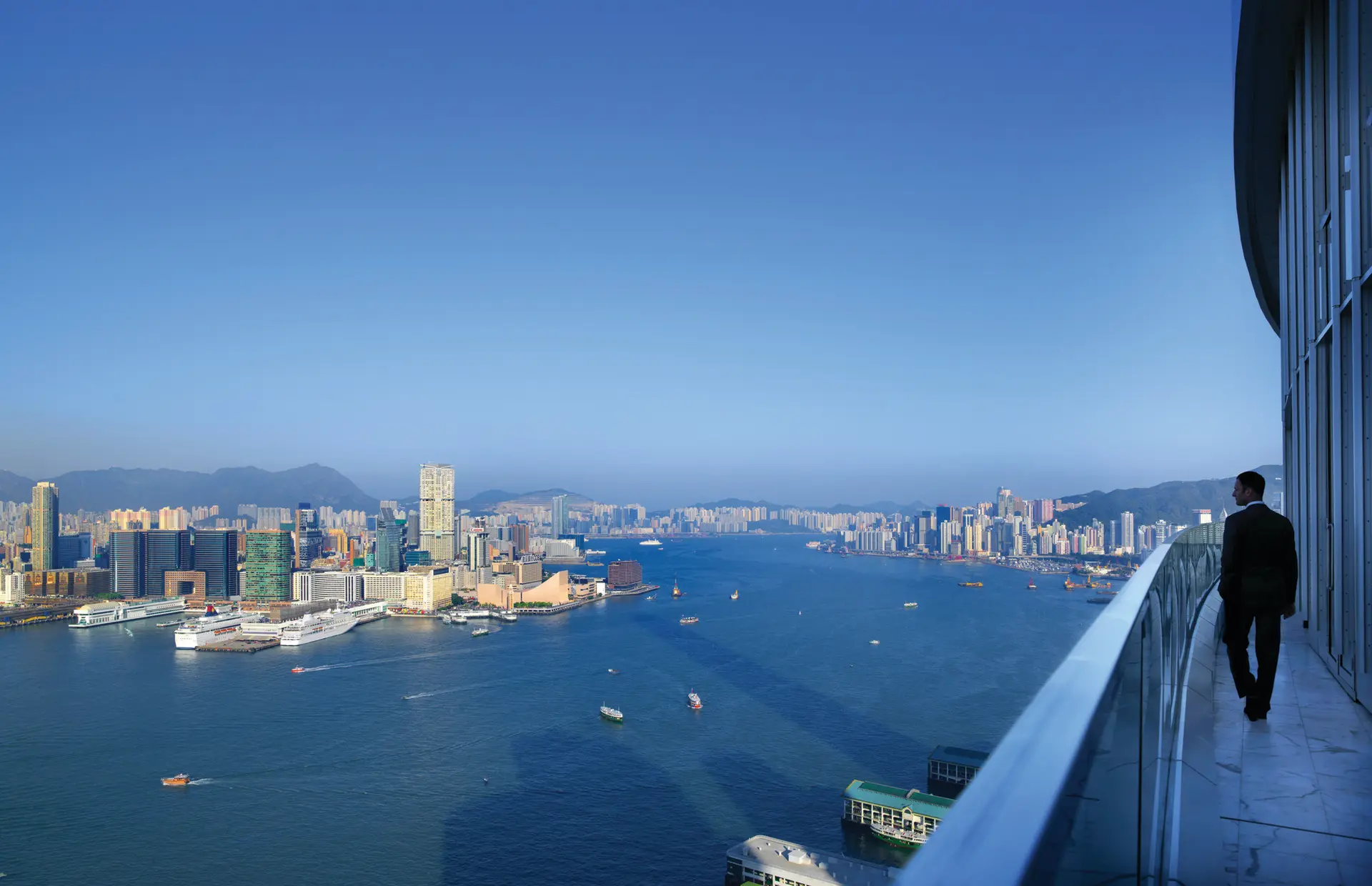 Hotel review Location' - Four Seasons Hotel Hong Kong - 3