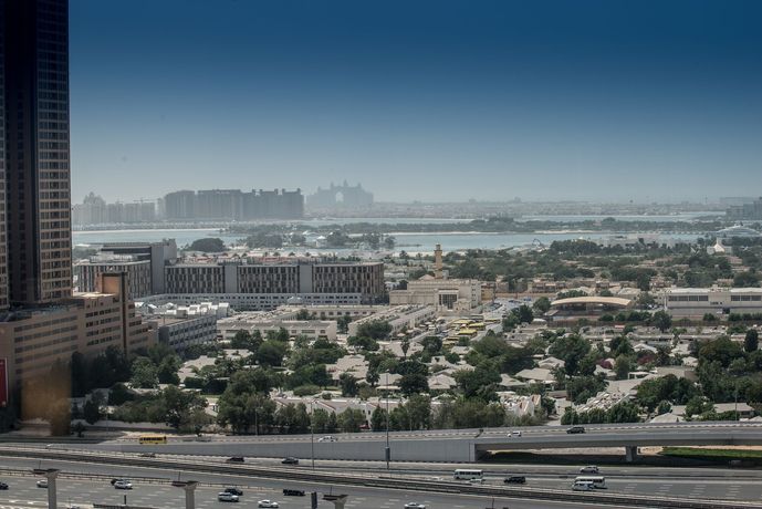 Grand Millennium Dubai - 3