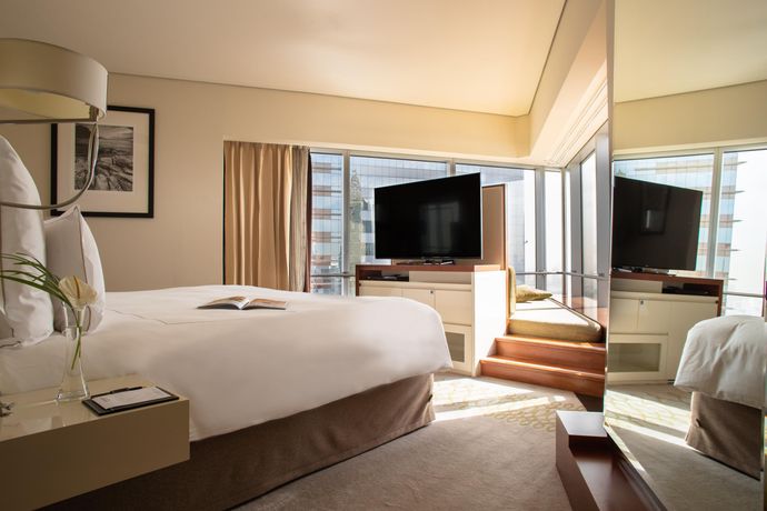 Jumeirah Emirates Towers - 19