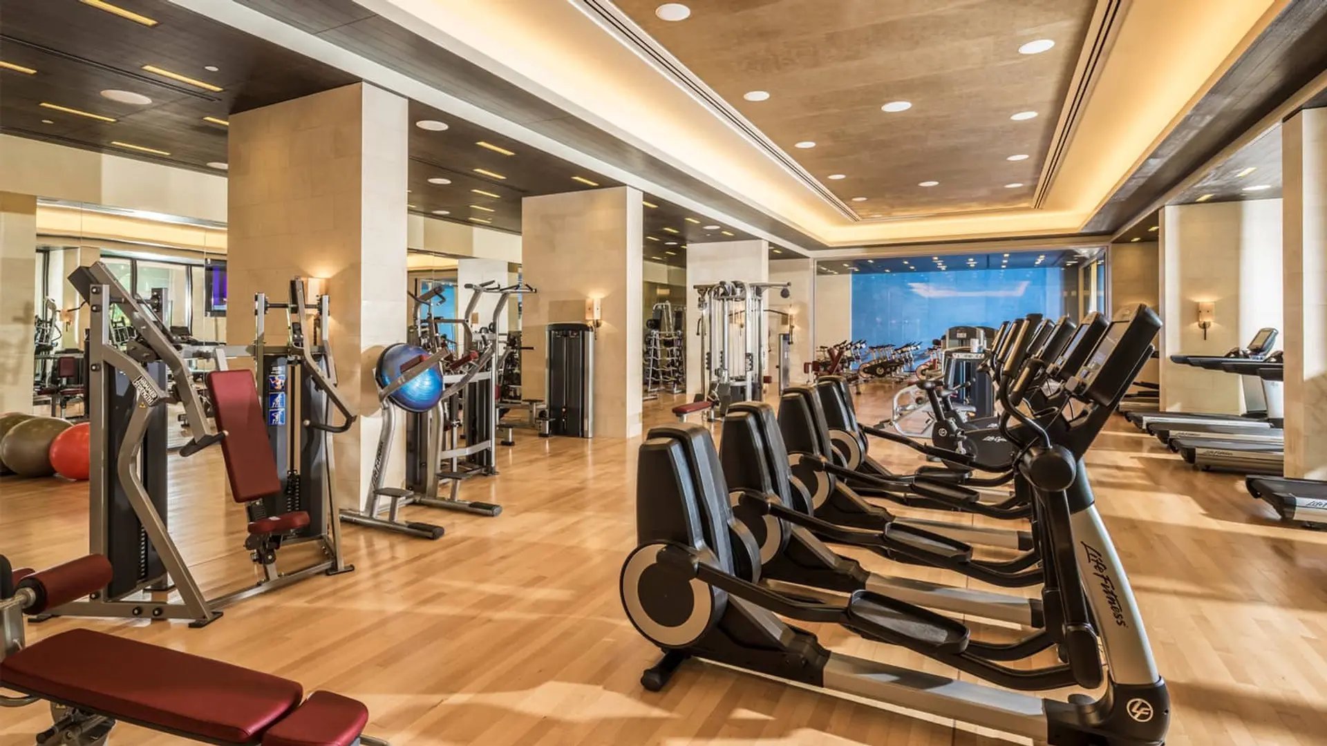 Hotel review Service & Facilities' - Four Seasons Resort Dubai at Jumeirah Beach - 2