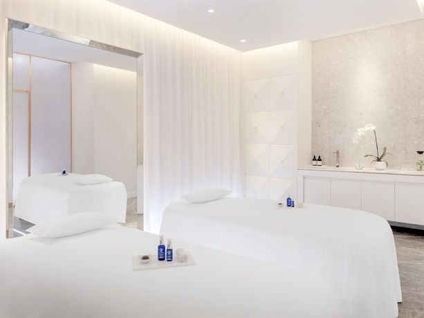SLS Dubai Hotel & Residences - 32