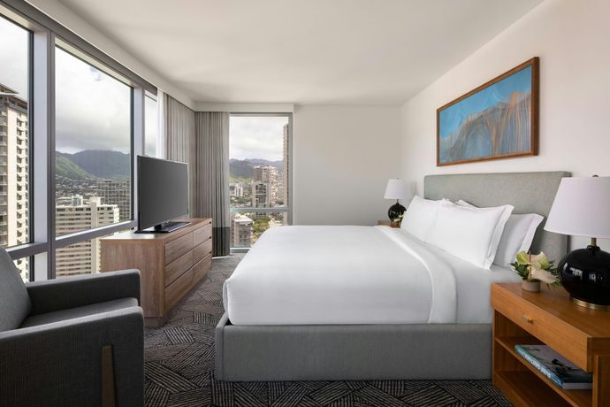 Verified hotel review - The Ritz-Carlton Residences Waikiki Beach Hotel - 24