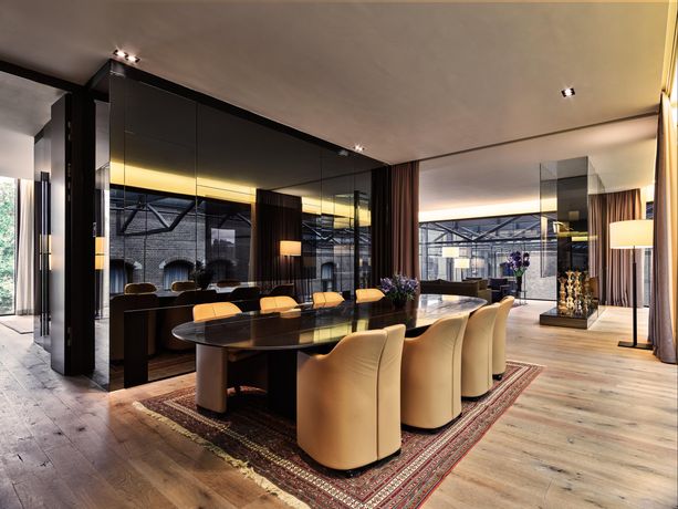 Conservatorium Hotel - 9