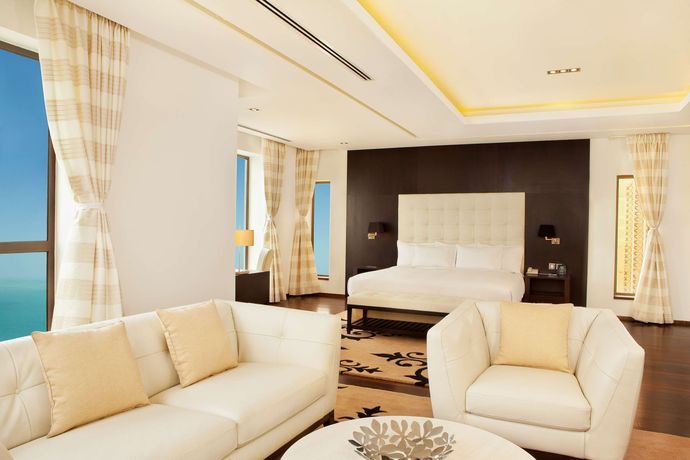 Hilton Dubai The Walk - 17